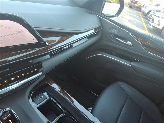2024 Cadillac Escalade ESV Luxury