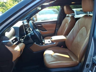 2020 Toyota Highlander Platinum