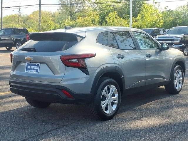 2024 Chevrolet Trax LS