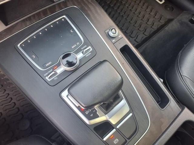 2020 Audi Q5 Premium Plus 45 TFSI quattro S tronic
