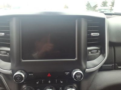 2022 RAM 1500 Big Horn Crew Cab 4x4 6'4" Box