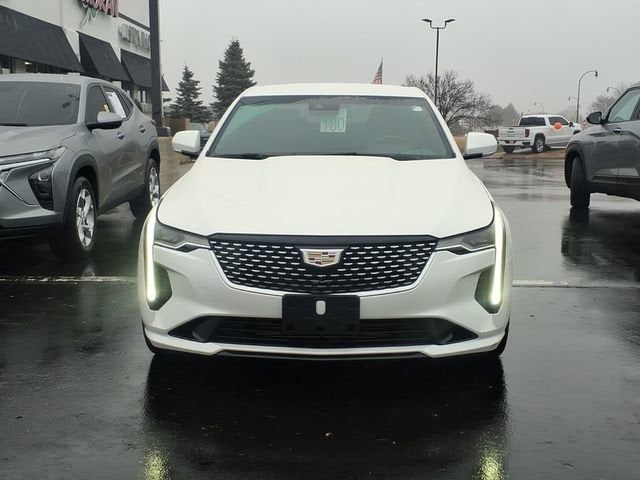 2022 Cadillac CT4 Luxury