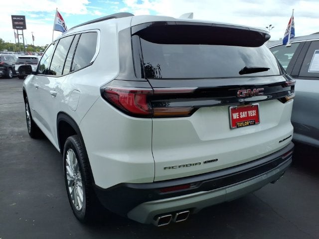 2024 GMC Acadia Elevation