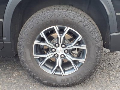 2024 GMC Acadia AT4