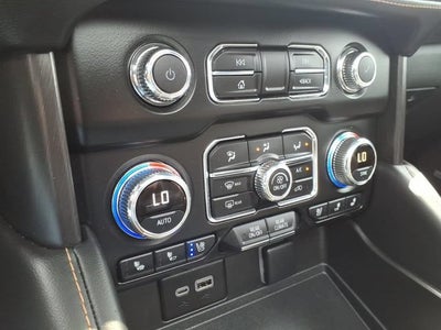 2023 GMC Yukon XL AT4
