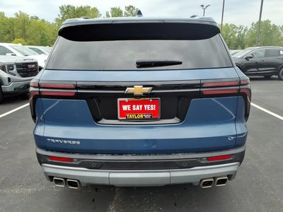 2024 Chevrolet Traverse LT