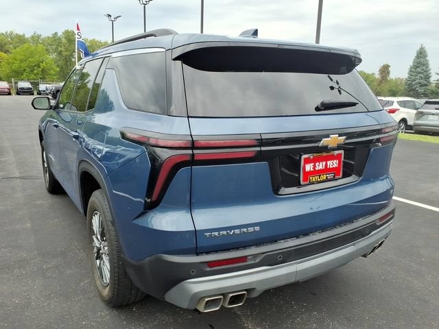 2024 Chevrolet Traverse LT