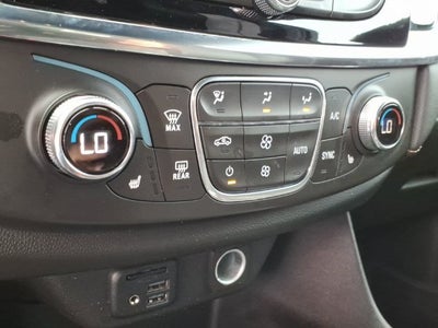 2022 Chevrolet Traverse LT Leather