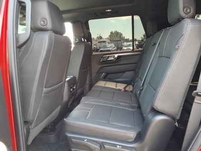 2025 Chevrolet Tahoe RST
