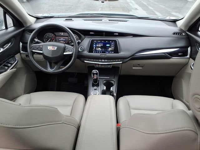 2023 Cadillac XT4 Luxury